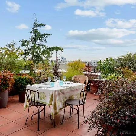 アパート Superb Penthouse With Panoramic View Over